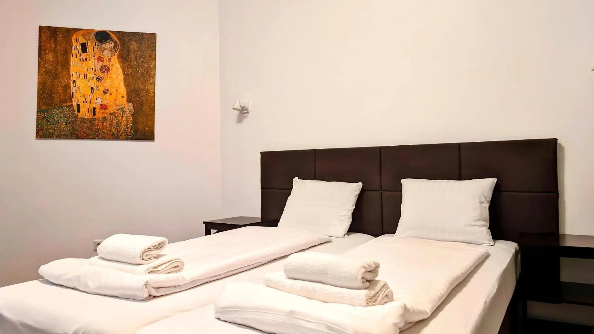 Apartment Paulinska 18 By Homeprime Krakow